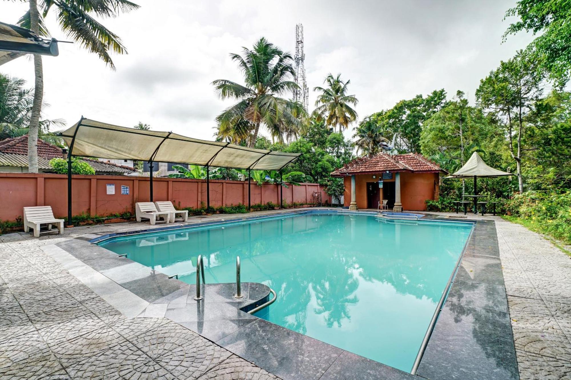 Palette - Pagoda Resorts Alappuzha Exterior photo