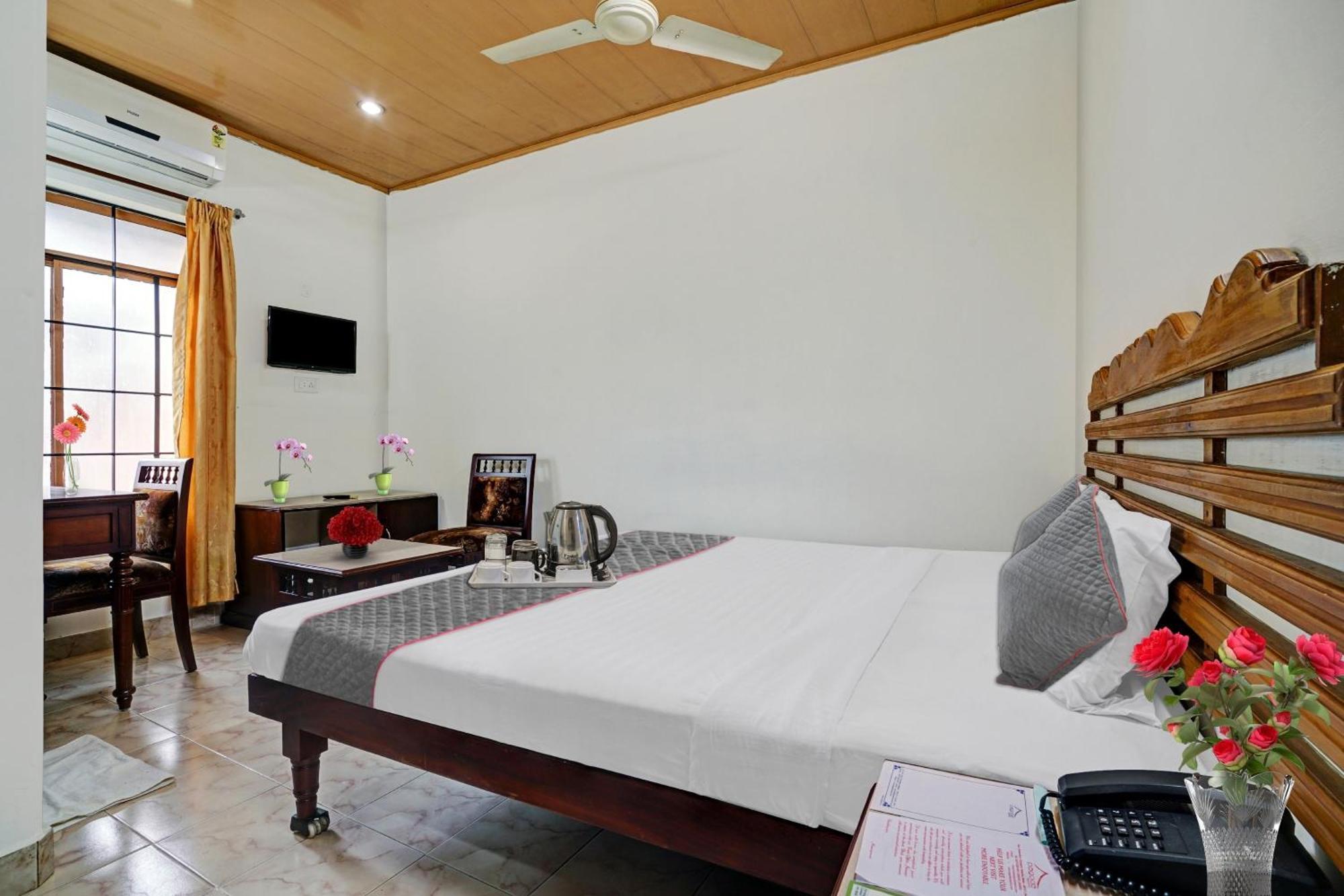 Palette - Pagoda Resorts Alappuzha Exterior photo